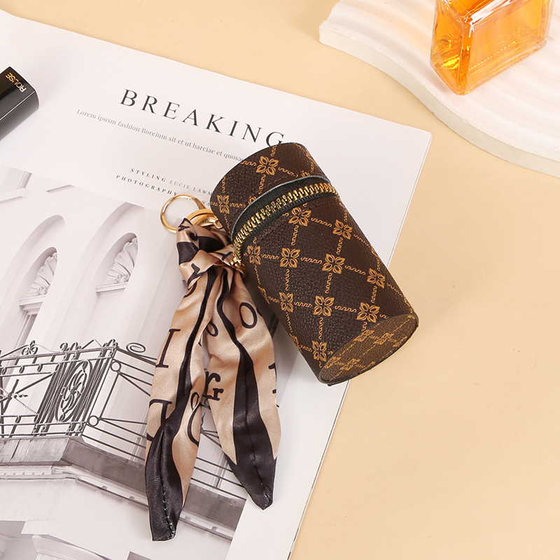 Scarf Pattern Lipstick Keychai - Monogram Keychain Leather recensie en prijs
