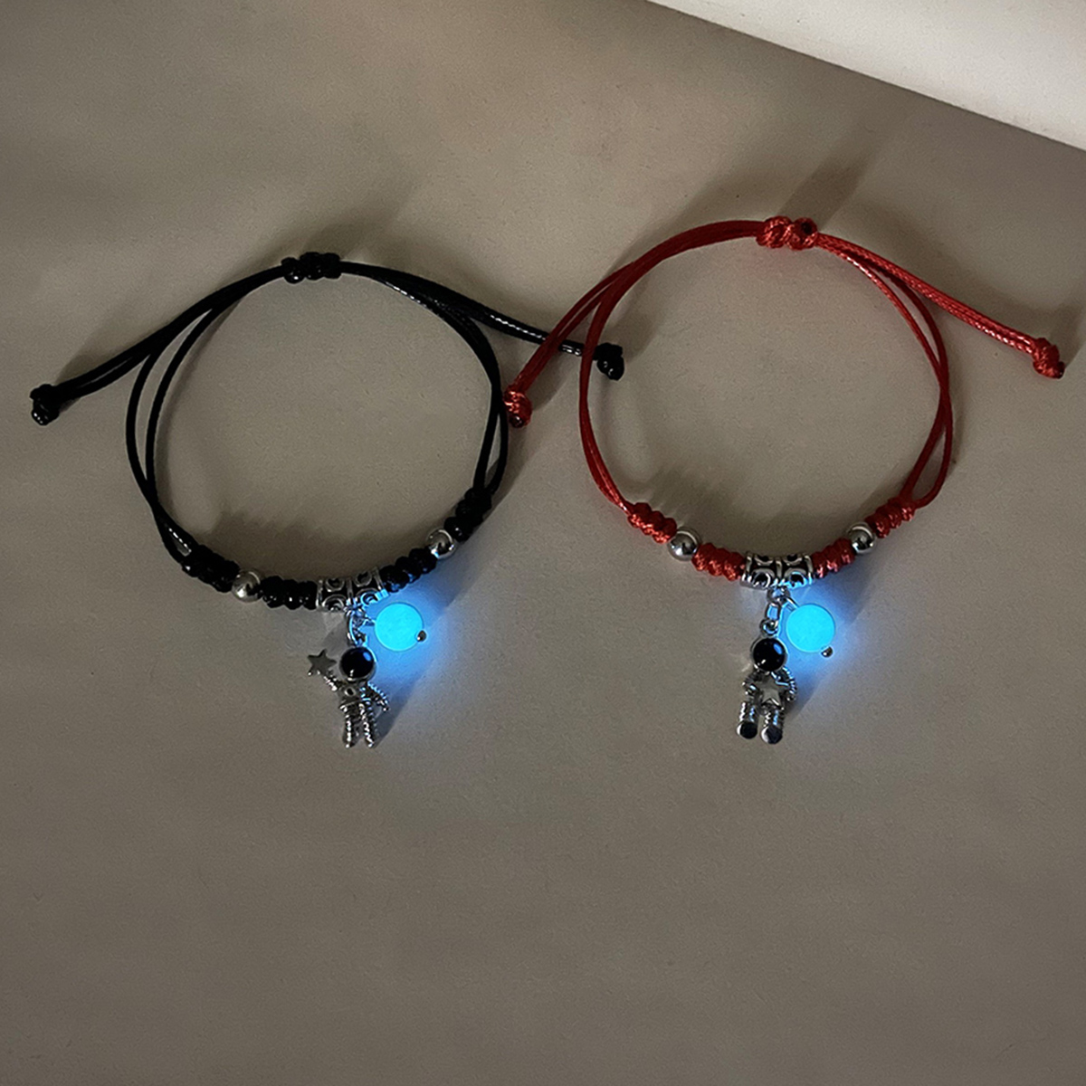 Fashionable Glowing Couple Han - Coordinates Bracelet recensie en prijs