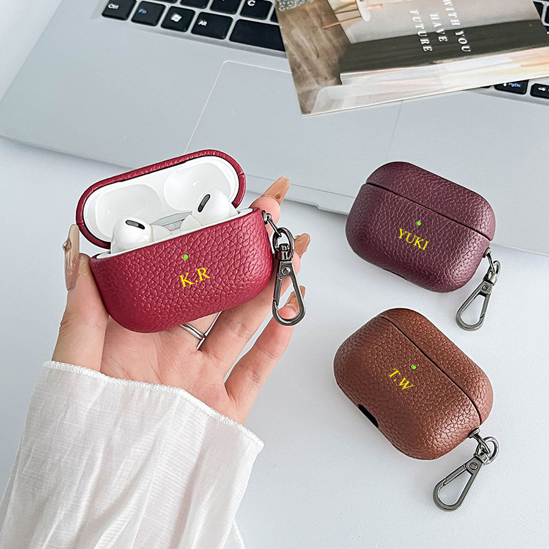Fashion Cute Mini DIY Earphone - Monogram Keychain Leather recensie en prijs