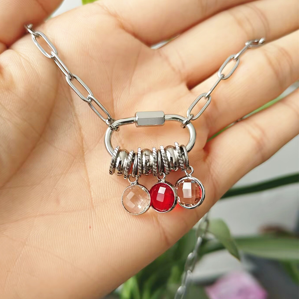Custom Carabiner Name Charm Ne - Birth Flower Necklace recensie en prijs